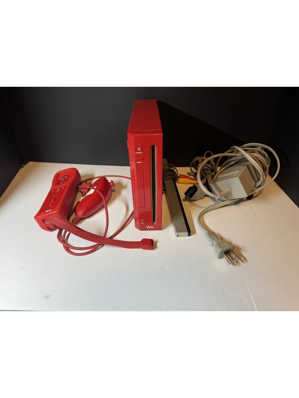 Nintendo Wii Console RVL-001 Red 25th Anniversary Console Works - Remote Doesn't